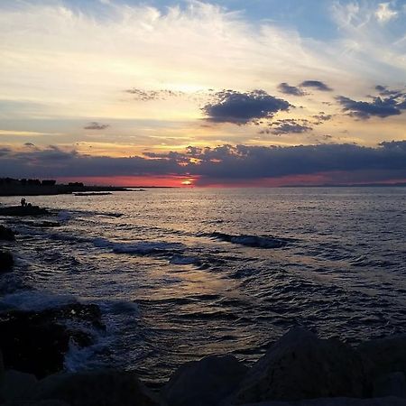 Hotel Mediterraneo Giovinazzo Εξωτερικό φωτογραφία