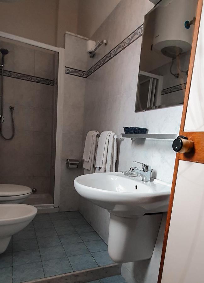 Hotel Mediterraneo Giovinazzo Εξωτερικό φωτογραφία