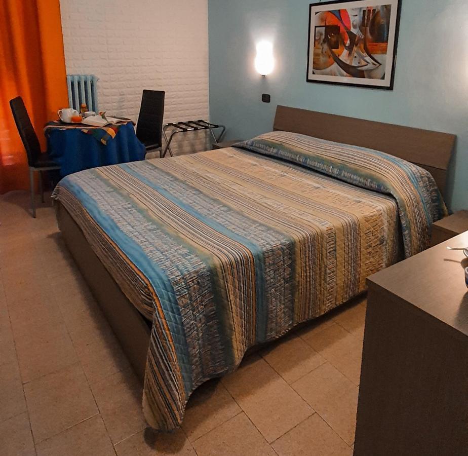 Hotel Mediterraneo Giovinazzo Εξωτερικό φωτογραφία