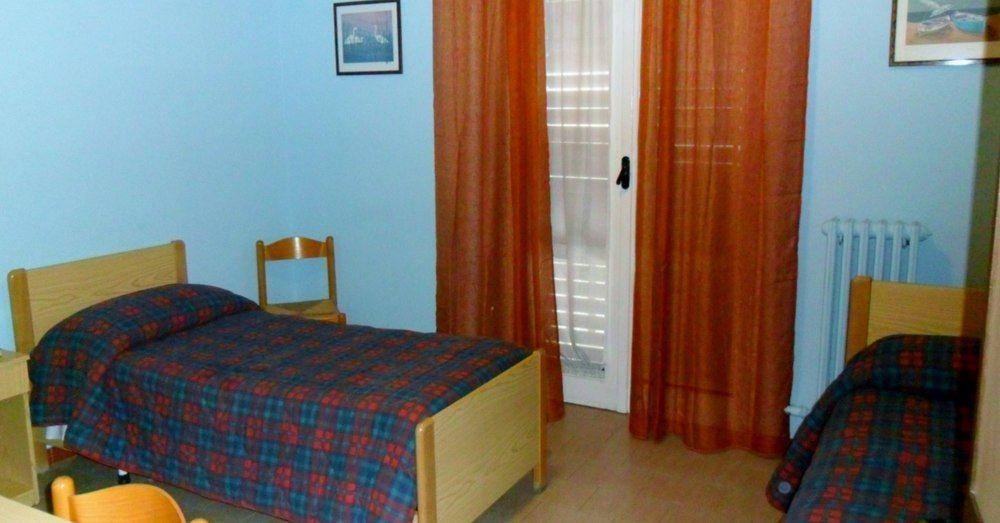 Hotel Mediterraneo Giovinazzo Εξωτερικό φωτογραφία